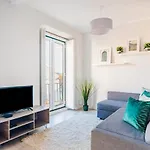 Mbird Lapa River View Duplex